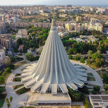 Vittoria Apart Сиракузы Экстерьер фото